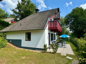 Ferienhaus 22 mit Seeblick und Garten bis 6 Personen